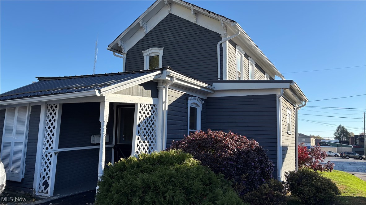 139 N Walnut Street East Palestine OH 44413