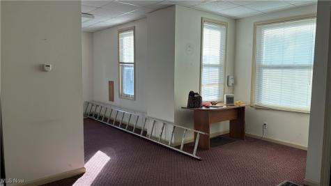 139 N Walnut Street East Palestine OH 44413