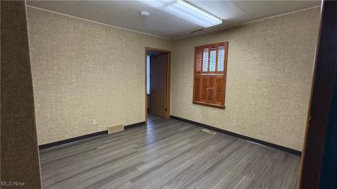 139 N Walnut Street East Palestine OH 44413