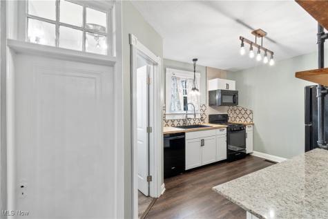 2709 Cleveland Avenue NW Canton OH 44709