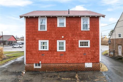 2709 Cleveland Avenue NW Canton OH 44709