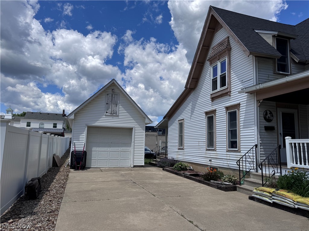 237 N Broadway Medina OH 44256