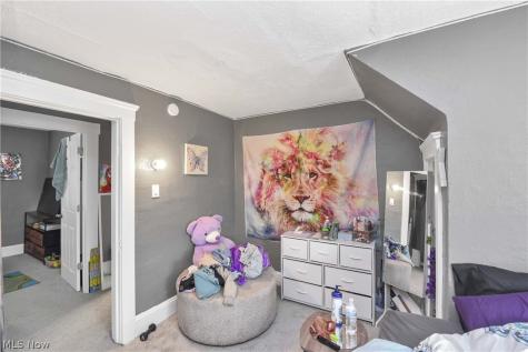 3812 Mapledale Avenue Cleveland OH 44109