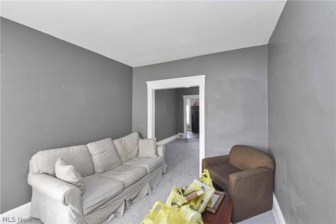 3812 Mapledale Avenue Cleveland OH 44109