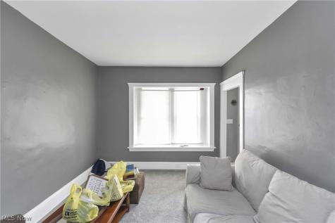 3812 Mapledale Avenue Cleveland OH 44109