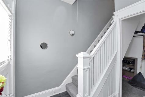 3812 Mapledale Avenue Cleveland OH 44109