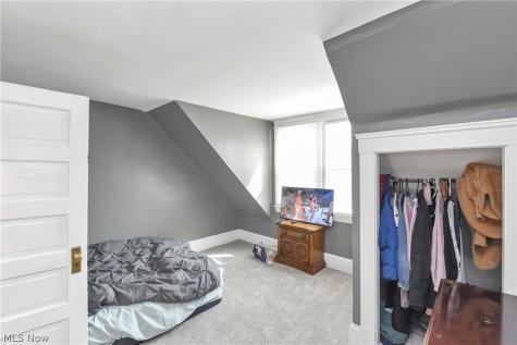 3812 Mapledale Avenue Cleveland OH 44109