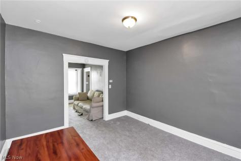3812 Mapledale Avenue Cleveland OH 44109