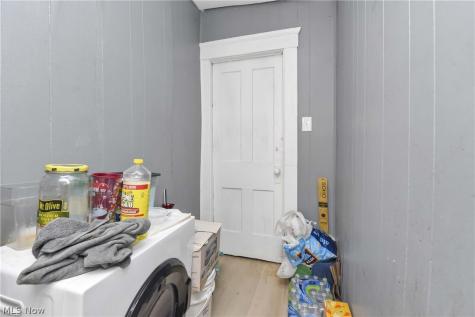 3812 Mapledale Avenue Cleveland OH 44109