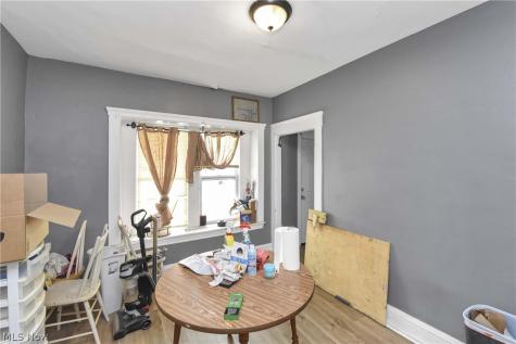 3812 Mapledale Avenue Cleveland OH 44109