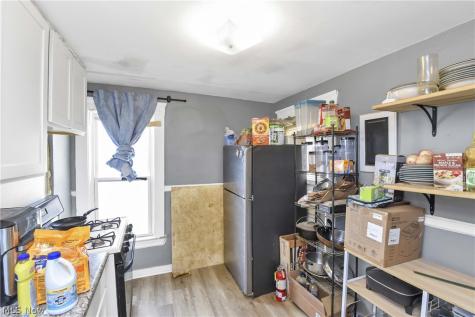 3812 Mapledale Avenue Cleveland OH 44109