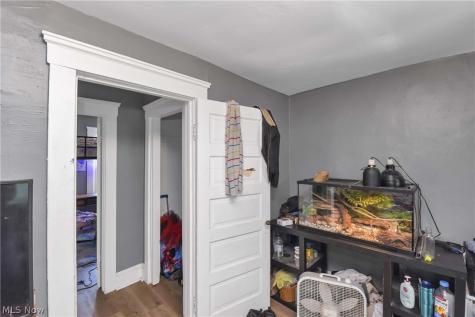 3812 Mapledale Avenue Cleveland OH 44109
