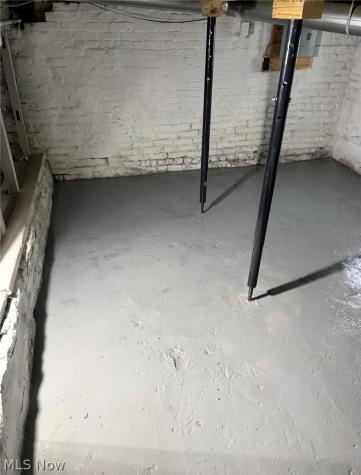 3812 Mapledale Avenue Cleveland OH 44109