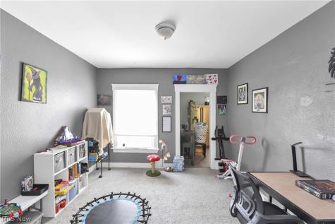 3812 Mapledale Avenue Cleveland OH 44109