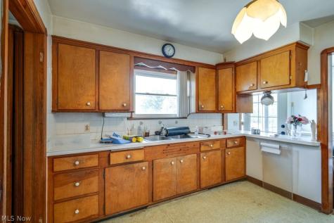 4559 Van Epps Road Brooklyn Heights OH 44131