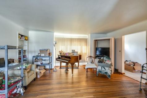4559 Van Epps Road Brooklyn Heights OH 44131