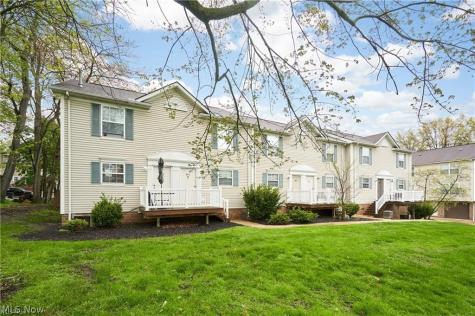 939 Magnolia Avenue Cuyahoga Falls OH 44221