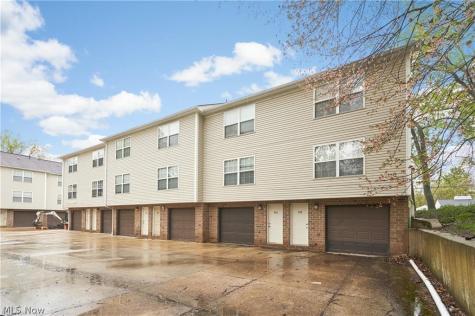 939 Magnolia Avenue Cuyahoga Falls OH 44221