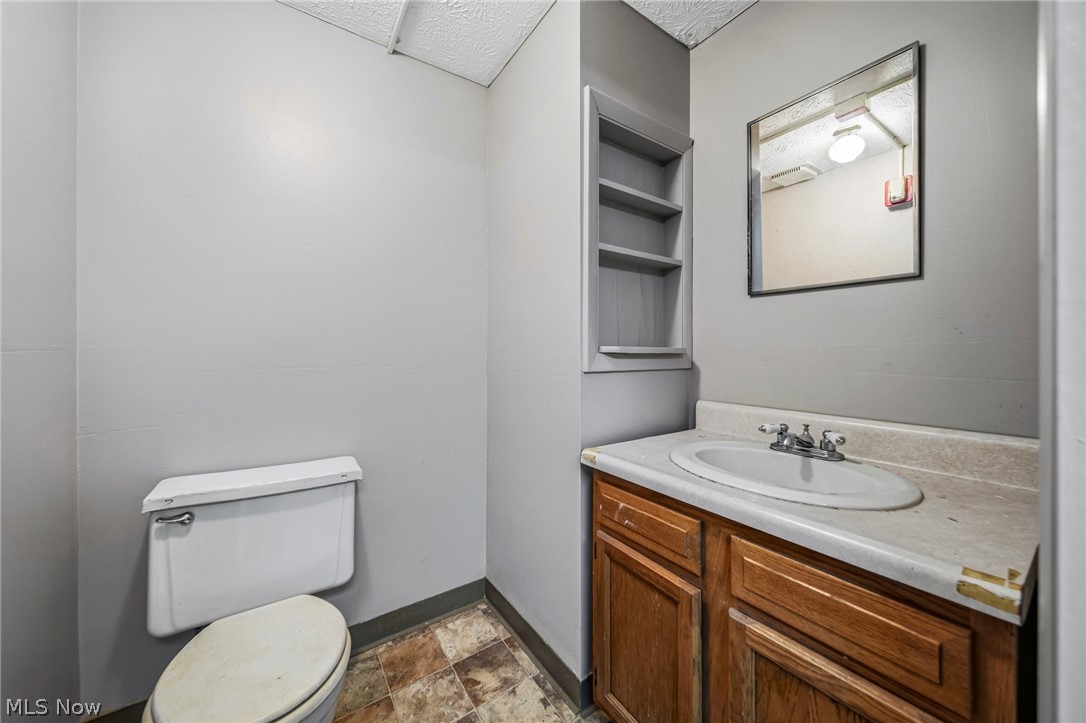 184 E Walnut Street Jefferson OH 44047