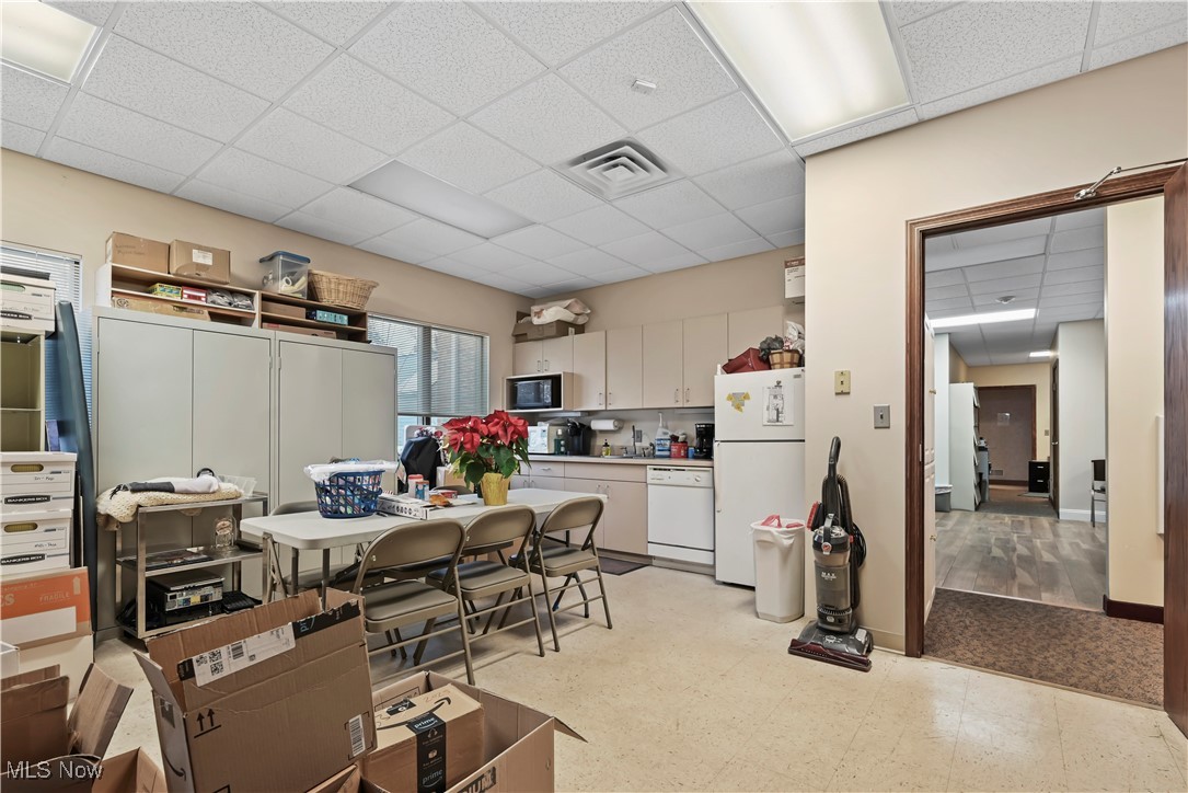 260 Niles Cortland Road NE Warren OH 44484