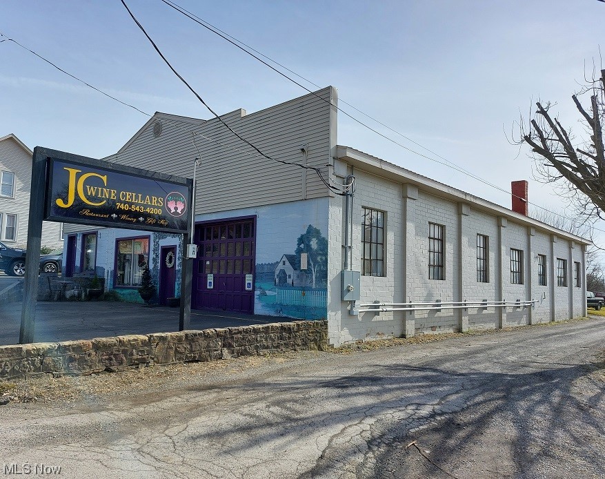 8306 State Route 43 Richmond OH 43944