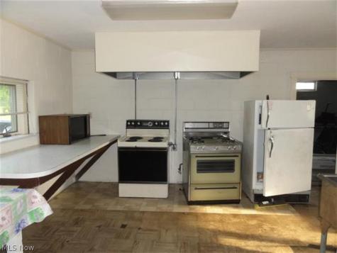 474 E Main Street Brewster OH 44613