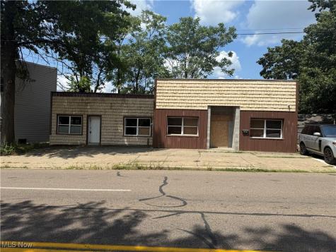 509 E Glenwood Avenue Akron OH 44310