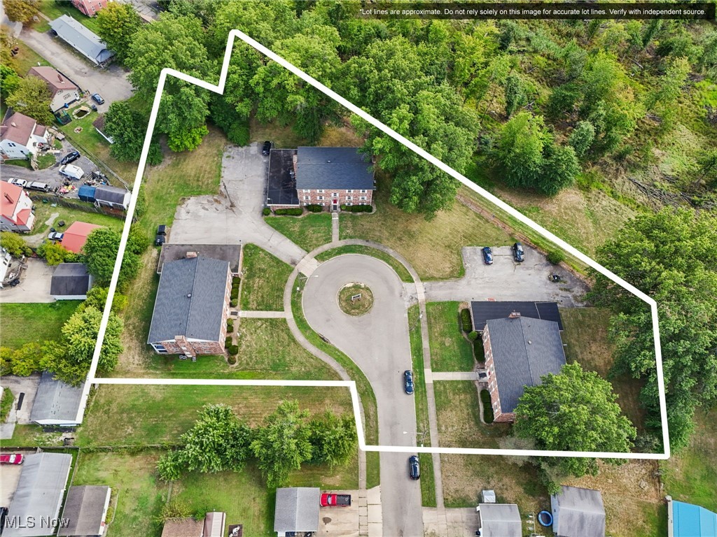 1500-1525 Stewart Circle NW Warren OH 44485
