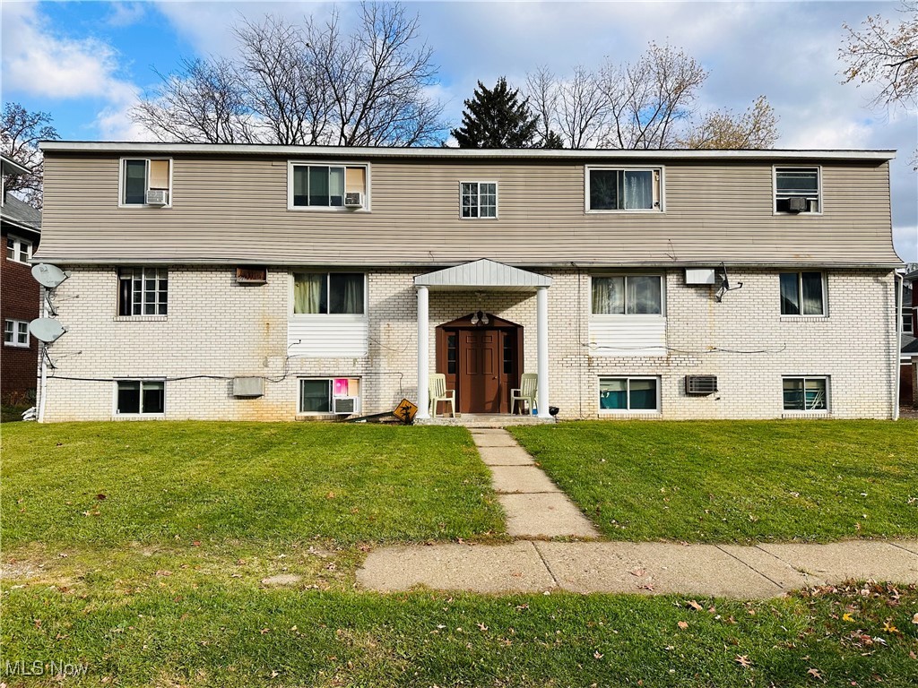 1520 Yale Avenue NW Canton OH 44703