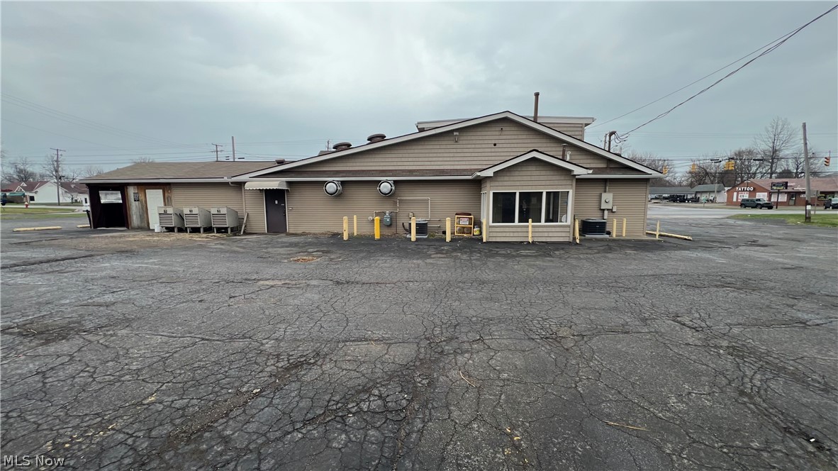 41573 N Ridge Road Elyria OH 44035