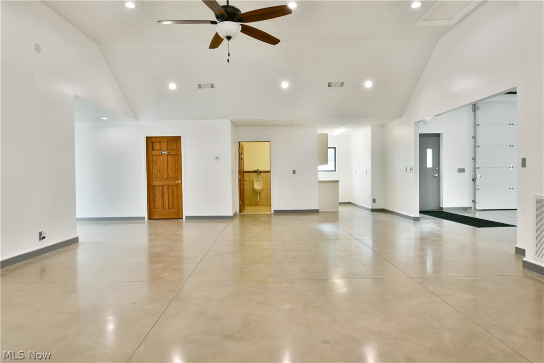 3019 Parkman Road NW Warren OH 44481