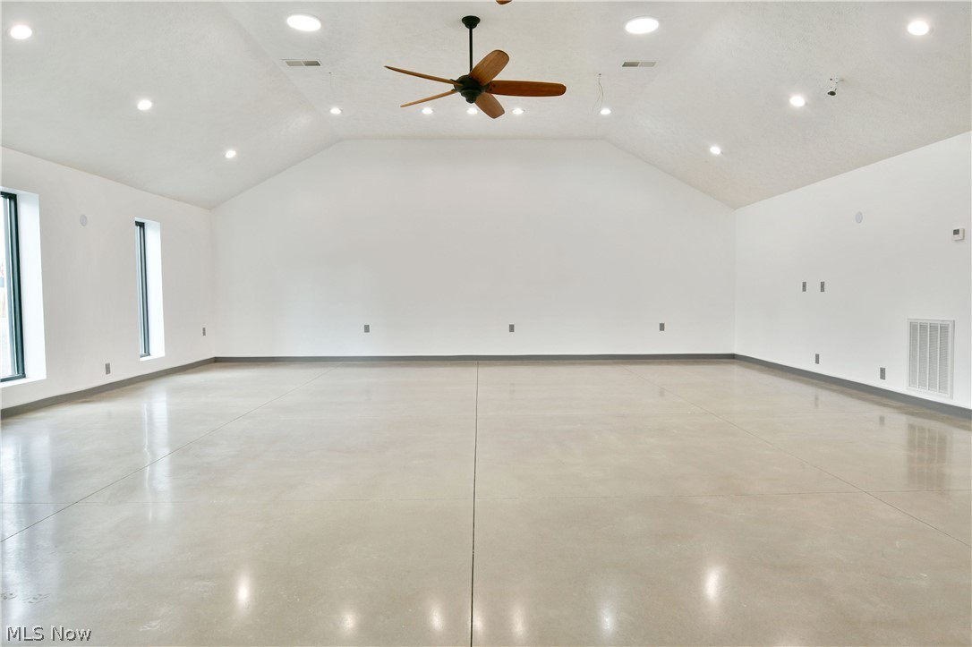 3019 Parkman Road NW Warren OH 44481