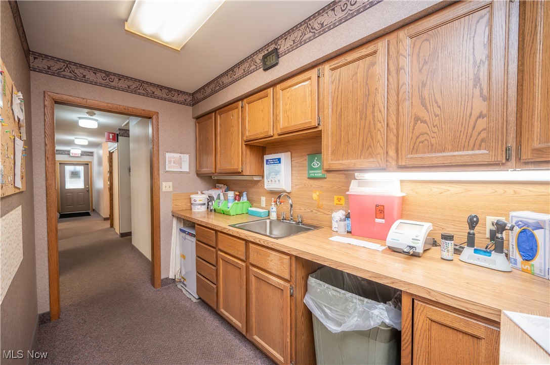 1360 N Main Street Mineral Ridge OH 44440