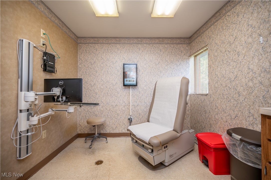 1360 N Main Street Mineral Ridge OH 44440