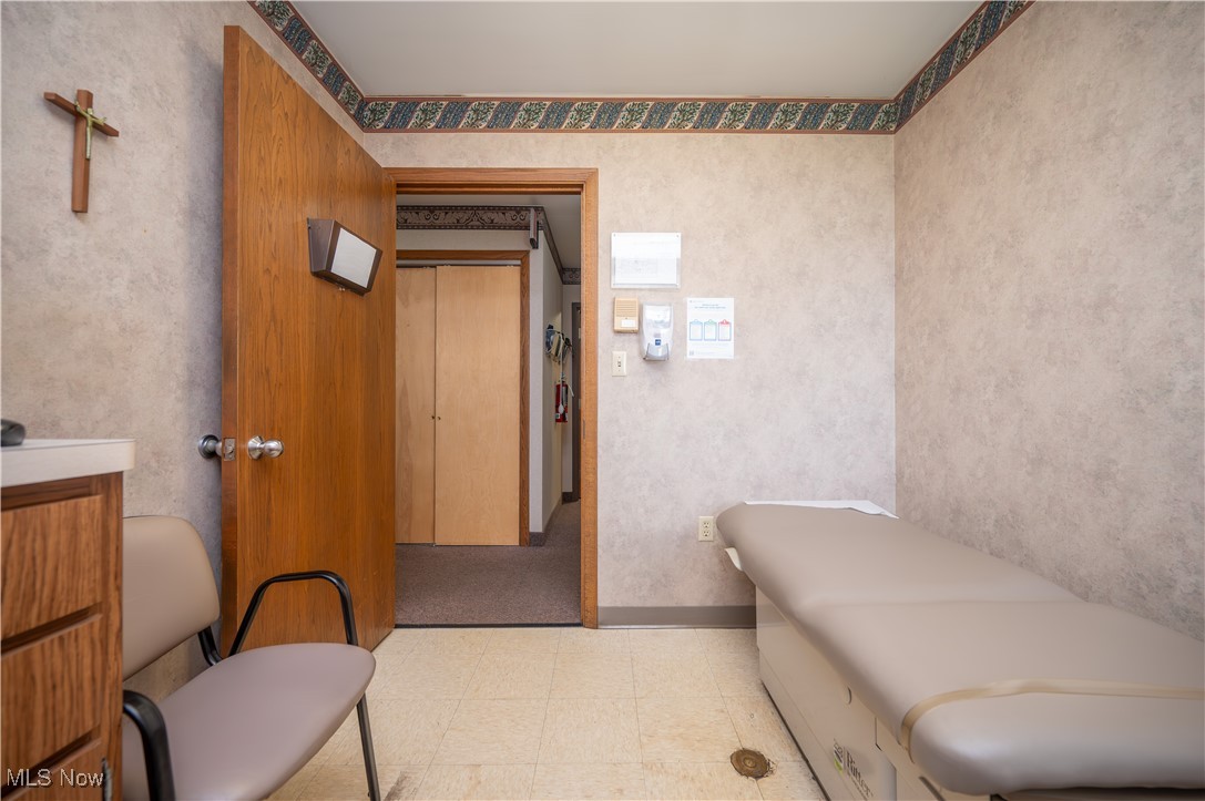 1360 N Main Street Mineral Ridge OH 44440