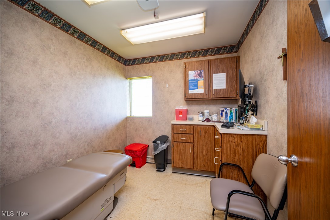 1360 N Main Street Mineral Ridge OH 44440