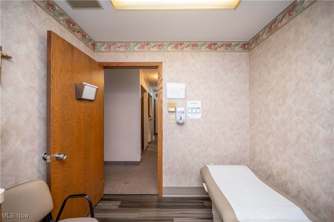 1360 N Main Street Mineral Ridge OH 44440