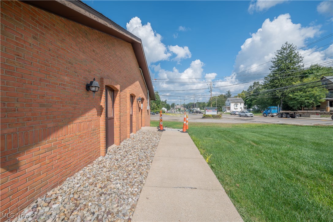 1360 N Main Street Mineral Ridge OH 44440