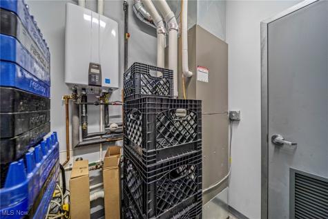 5125 Lake Road E Geneva OH 44041