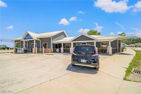 5125 Lake Road E Geneva OH 44041