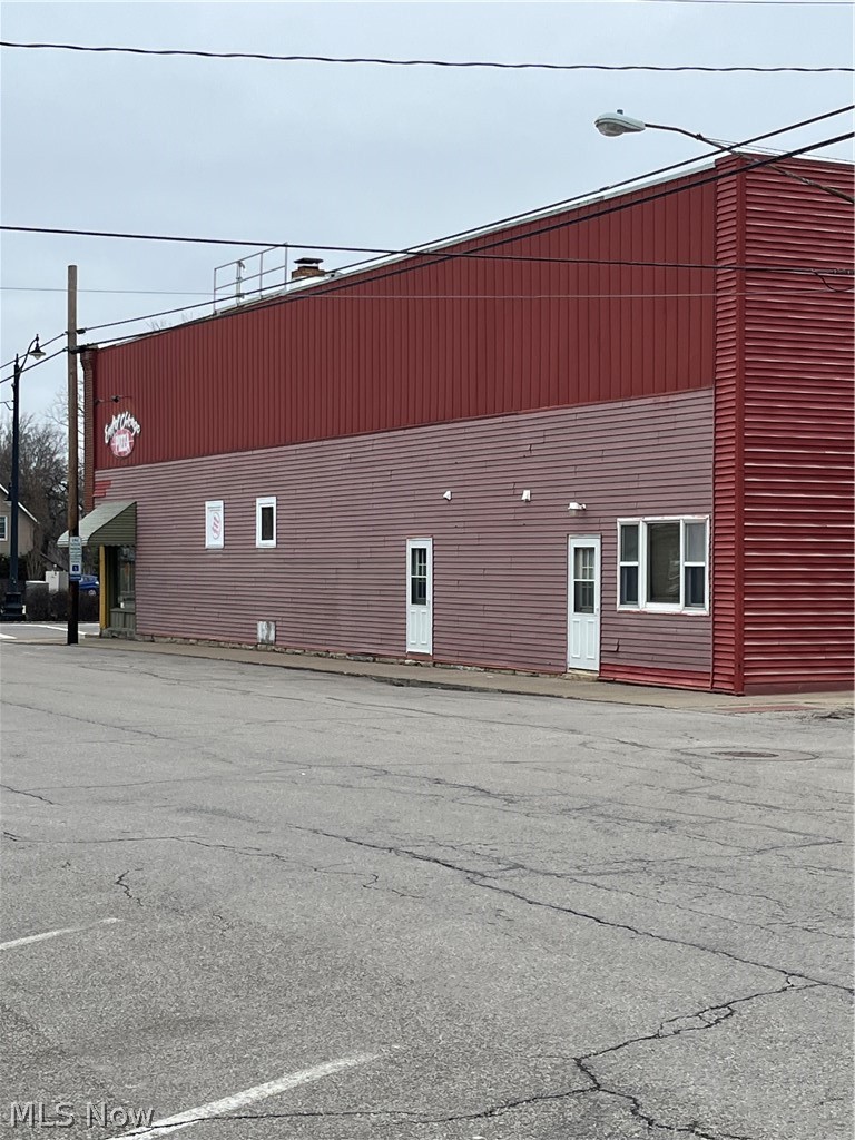 10 E Main Street Wakeman OH 44889