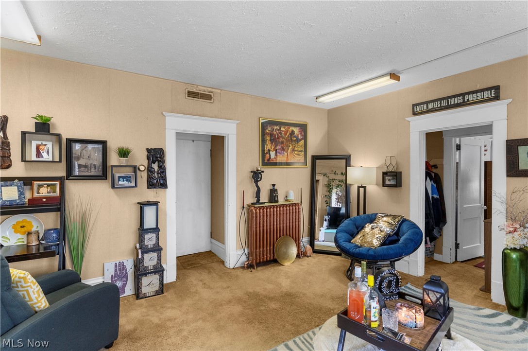 1451 E Market Street Warren OH 44483