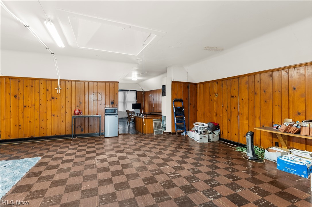 1451 E Market Street Warren OH 44483