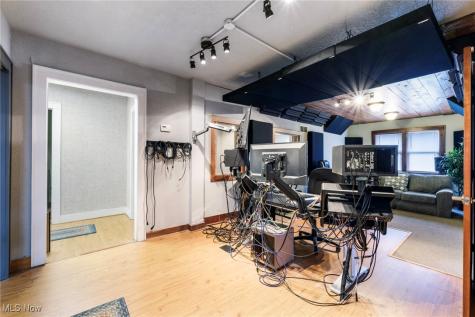 6178 Youngstown Hubbard Road Hubbard OH 44425