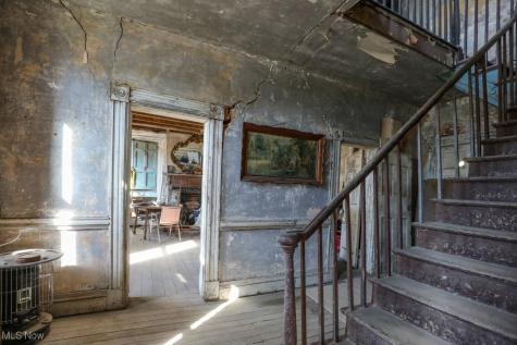 9401 Tallmadge Road Diamond OH 44412