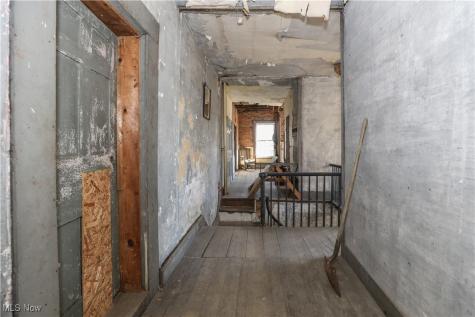 9401 Tallmadge Road Diamond OH 44412