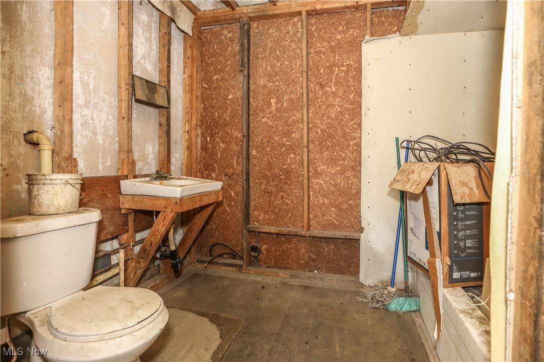 9401 Tallmadge Road Diamond OH 44412