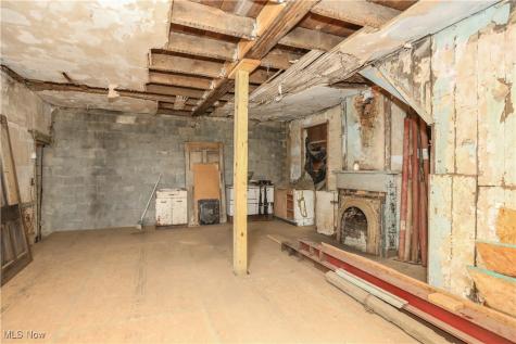 9401 Tallmadge Road Diamond OH 44412