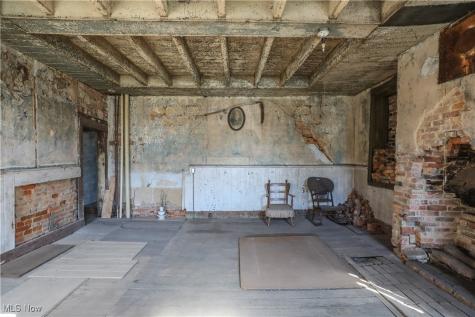 9401 Tallmadge Road Diamond OH 44412