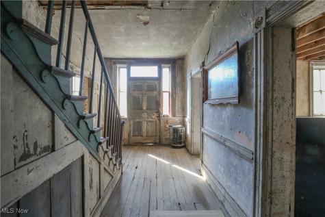 9401 Tallmadge Road Diamond OH 44412